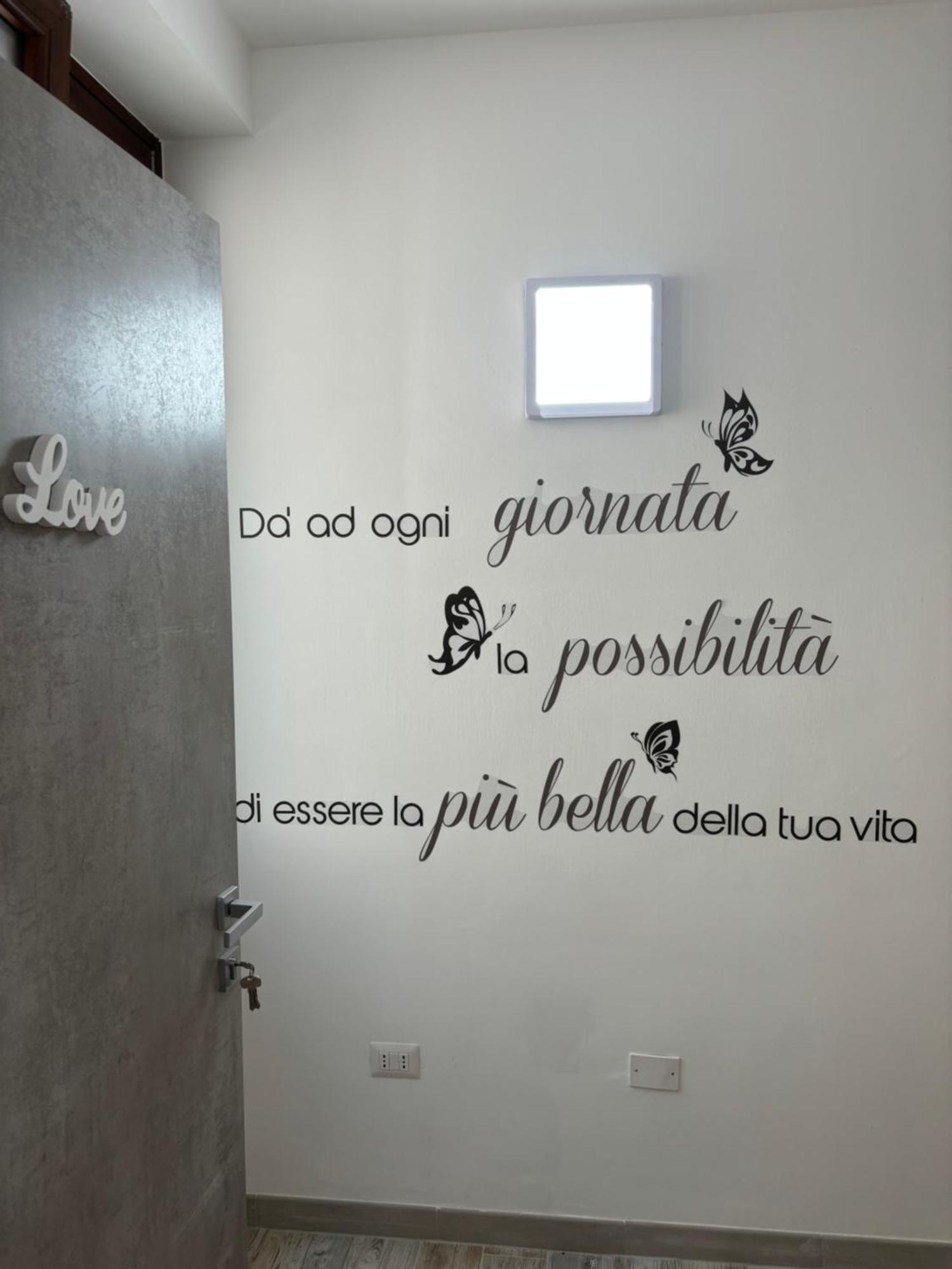 L'Arco Di Porta Lecce Apartment บรินดิซิ ภายนอก รูปภาพ