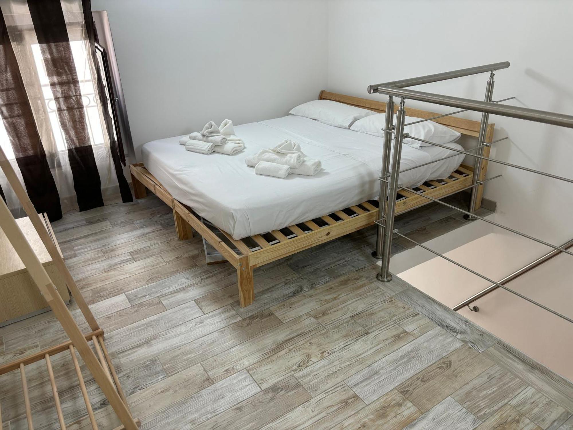L'Arco Di Porta Lecce Apartment บรินดิซิ ภายนอก รูปภาพ